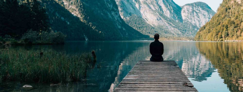 Impulsbild: Meditation am See