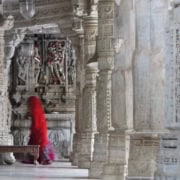 Im Jain Tempel (c) Michael Nickel, Santosha Media, Nutzung lizenzpflichtig